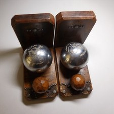 N24.223 Obut Goscinny-Uderzo Obélix sculpture serre-livres boule pétanque déco