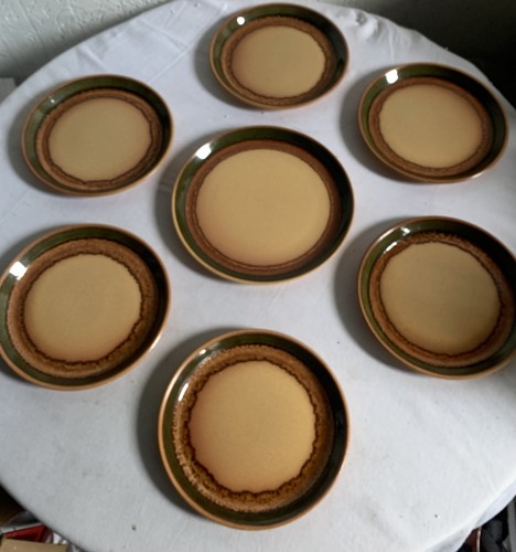 Assiettes plates un plat - assiettes,