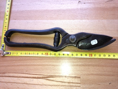 Old tool outil - (n°,