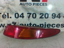 Feu arriere principal droit