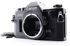 Boîtier noir Canon AE-1 en