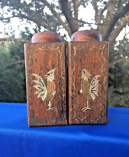 Vintage Primitive WOODEN Rooster Hen Chicken 4/2  ▬ Salt & Pepper Shakers ❤️j8