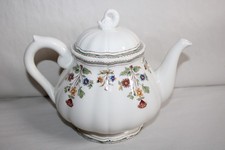 Théière en faïence de Gien décor Moutiers Olérys, hauteur 17.5 cm