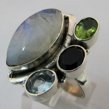 MAGNIFIQUE BAGUE IMPOSANTE