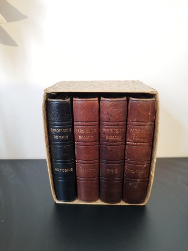 Lot missels paroissien - 4,