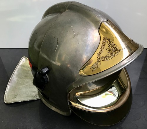 Ancien casque sapeur - ancien, de