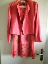 ENSEMBLE JUPE ET  CORSAGE + VESTE  ( UN JOUR AILLEURS ). Taille 38