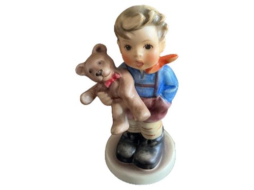 Goebel hummel figurine - ,