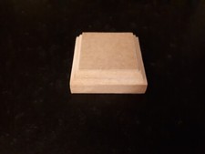 socle (en médium) pour