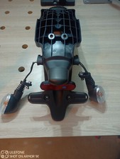 Feu arrière + support de