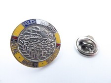 Pin's Pin Badge - POLICE NATIONALE - PN - MAITRE NAGEUR SAUVETEUR - CRS -