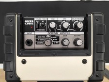 ROLAND Micro Cube N225 | Amplificateur De Guitare Compact – Utilisé – Bon État