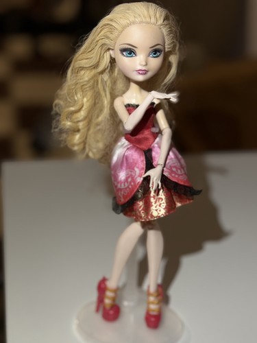Poupee ever after high apple - poupee,