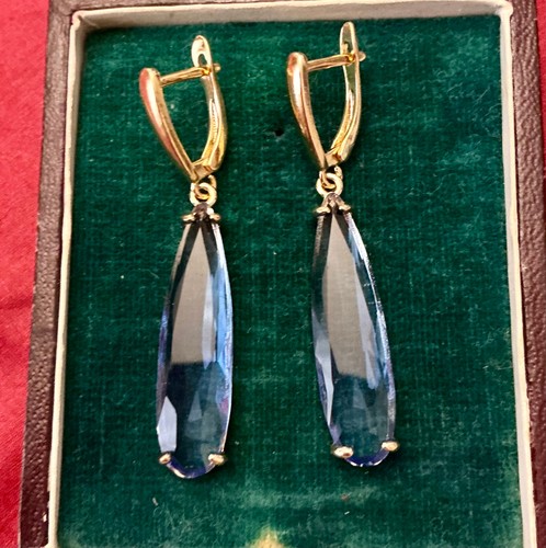 Anciennes boucles oreilles - , d'oreilles