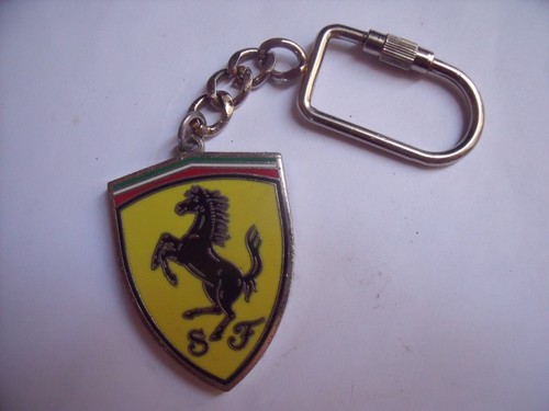 Porte cle ferrari émaillé - porte,