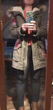 Parka kaki chaude hiver broderies Bershka taille S capuche 
