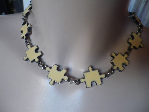 Biche bere collier - de,