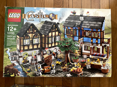 Lego village médiéval - le,