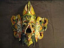 MASQUE Mythologique en bois