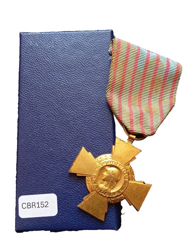 D16 médaille - (cbr152),
