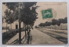 Vallant Saint Georges (Aube) - La Gare - Train, Locomotive arrivant au loin - At