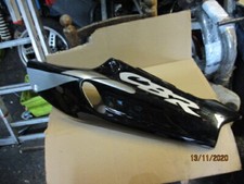DEMI COQUE ARRIERE GAUCHE 900 CBR    1996/1997