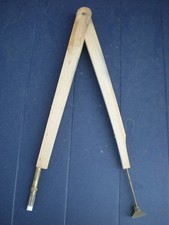 Ancien compas d'école en bois vintage déco