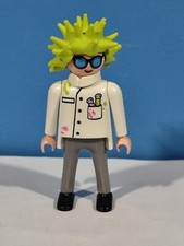 PLAYMOBIL FIGURINE SCIENTIFIQUE LOCO - 17/5/22