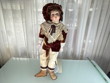 Poupée d'artiste poupée de