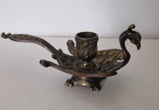 Bougeoir en laiton , téte de cygne , porte bougie a main