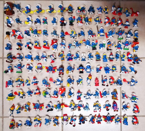 Lot 152 figurines pvc - lot,