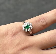 Bague en Or gris 18 K / Emeraude + Diamants / Réf MP2568