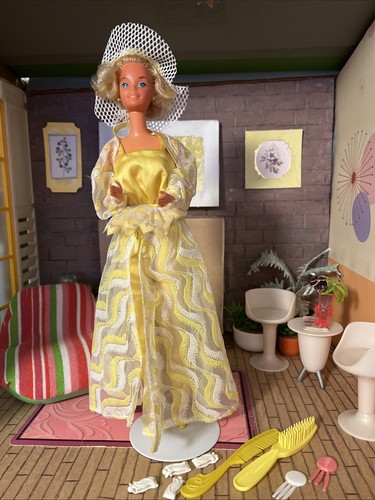 Vtg 1978 barbie doll - doll, yellow