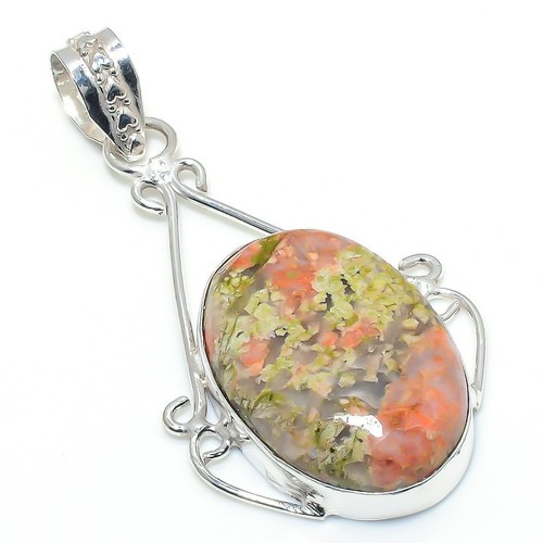 Pendentif bijou ancien fait