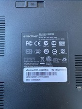 ..0..eMachines E732 - Pour