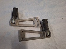 2 PLATINES PASSAGER YAMAHA 125