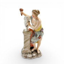 Figurine Antique En Porcelaine