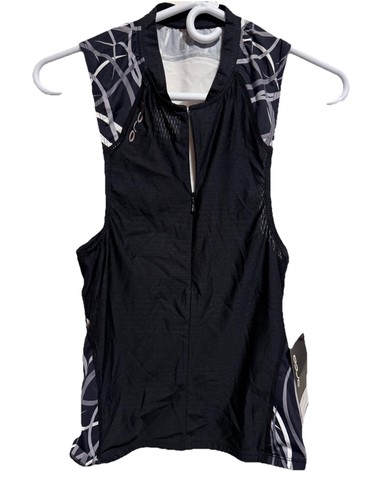 New nwt mens orca - nwt,