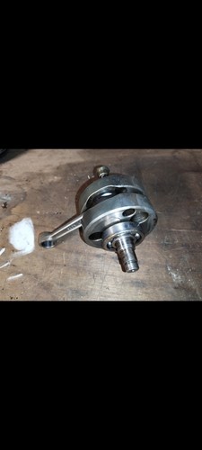 Vilebrequin husqvarna 250 - vilebrequin,