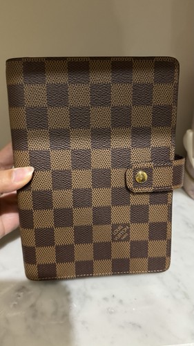 Louis vuitton medium - louis,