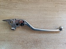 UN LEVIER DE FREIN AVANT DROIT