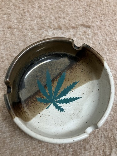 cendrier cannabis