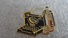 PIN S  MACHINE A ECRIRE  UNDERWOOD
