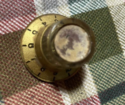 Worn vintage relic gold univox - vintage,