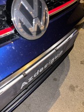 Support cache-plaque clipsable voiture – Compatible plaque allemande et sérée