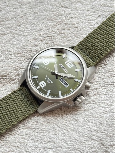 Montre militaire seiko kinetic - montre,