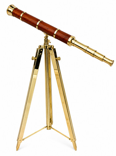 Télescope nautique sur pied