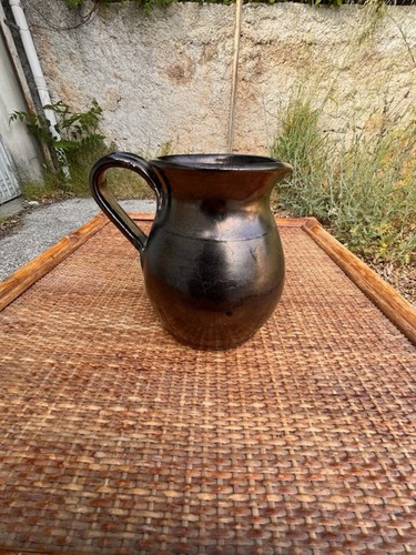 Vase anse irisé noir - À,