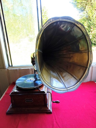 Ancien gramophone phonographe - ancien,