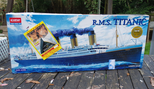 Academy titanic 400 - 1/400, maquette
